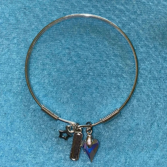 Charm bracelet Silver tone Dream charm Star charm and Crystal Heart charm NEW - Picture 5 of 9